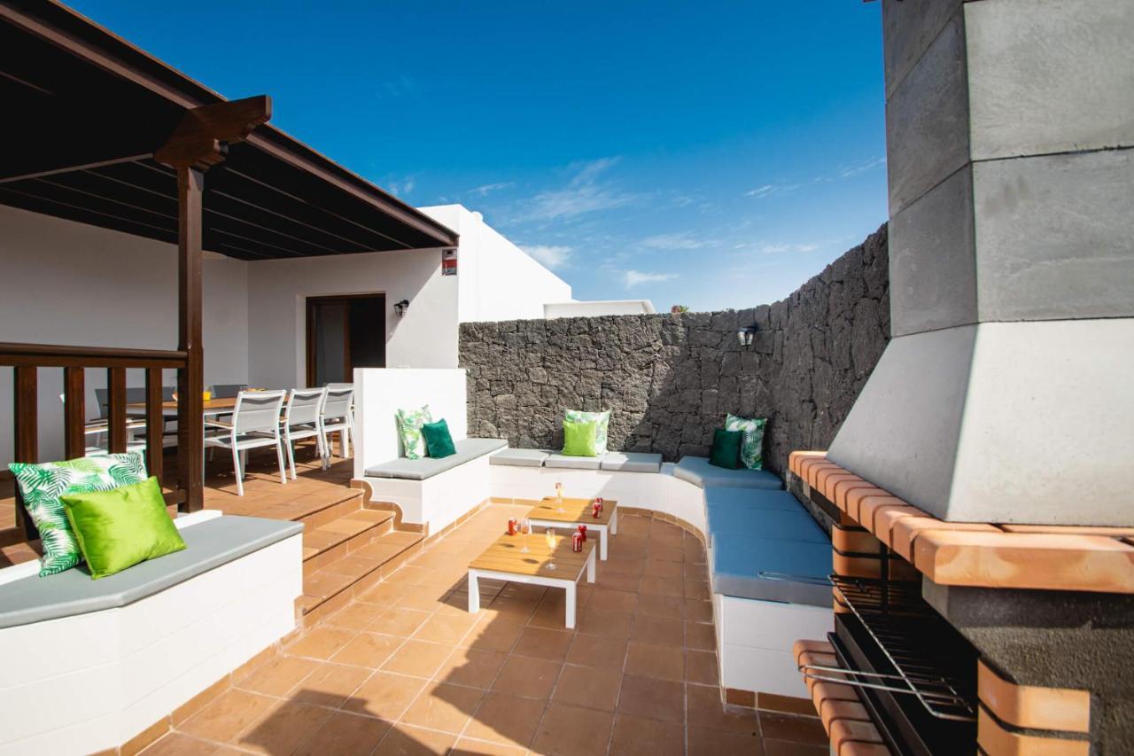 Stylish 6 Bedroom Villa Princesa - Hot Tub - Heated Pool - Near Beach & Waterparks Playa Blanca  Buitenkant foto