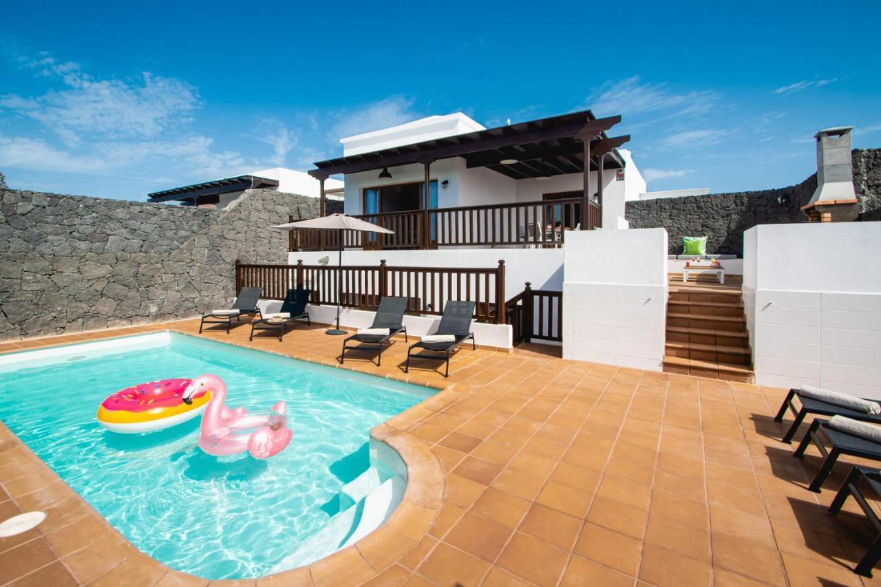 Stylish 6 Bedroom Villa Princesa - Hot Tub - Heated Pool - Near Beach & Waterparks Playa Blanca  Buitenkant foto